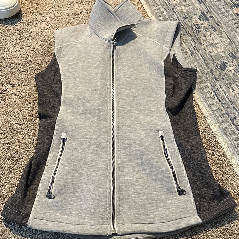 Kuhl Women's Gray and Black Vest
